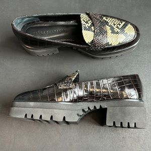 NWOT Freda Salvador Fern platform lug loafer